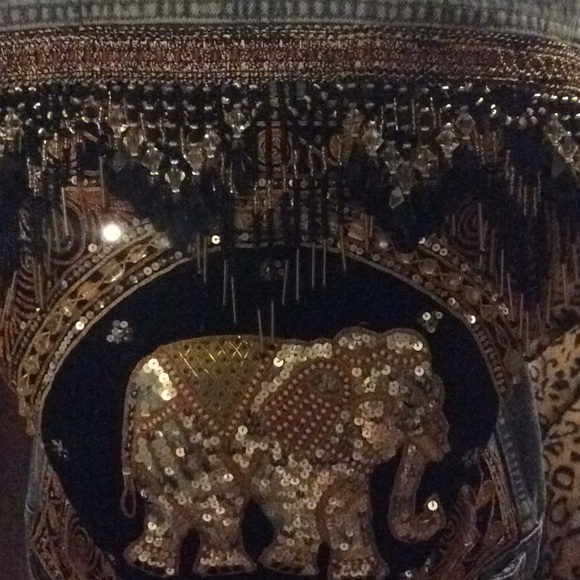 Embellished Boho Levi jean jacket runs big - Picture 4 of 5